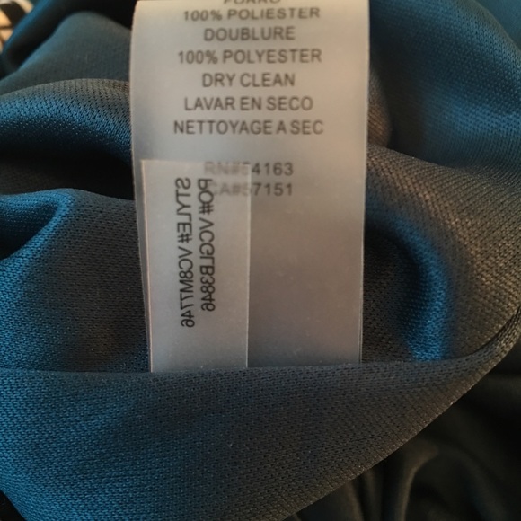 VINCE CAMUTO SLEEVELESS DRESS - Picture 6 of 7